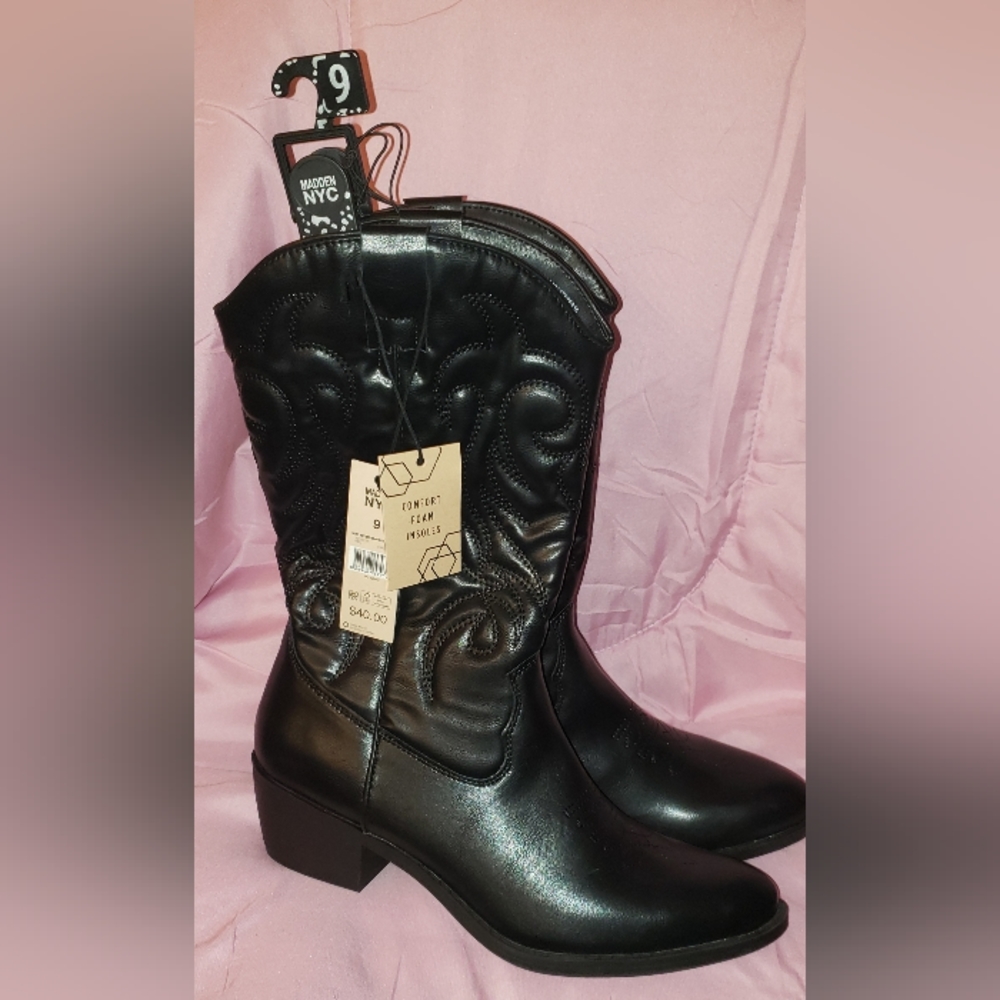 Madden NYC Western Boots black with/Almond Toe Size 9 Black